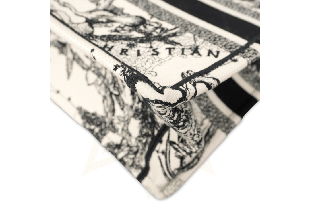 Christian Dior Book Tote “Zodiac Embroidery” – Tela Jacquard Ricamata - Etoilux