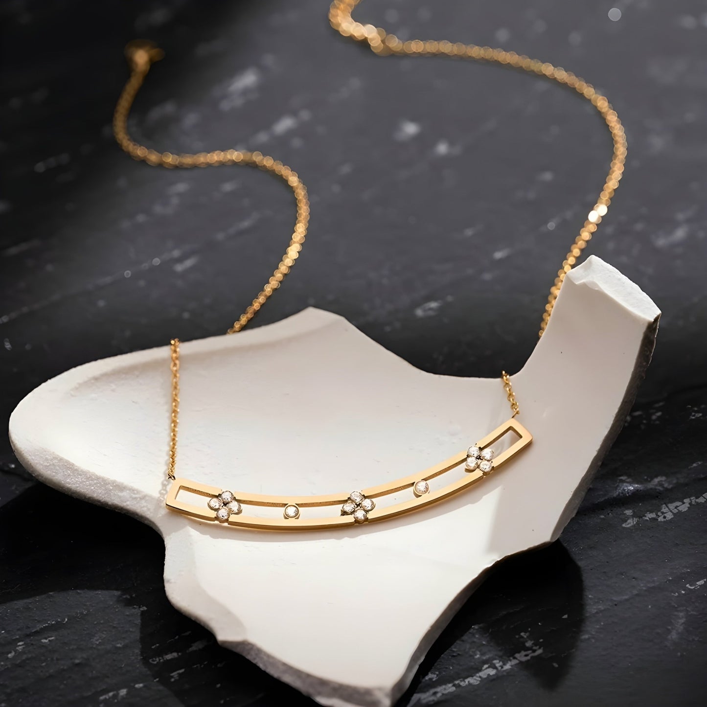 BEHI MALY NECKLACE - Etoilux