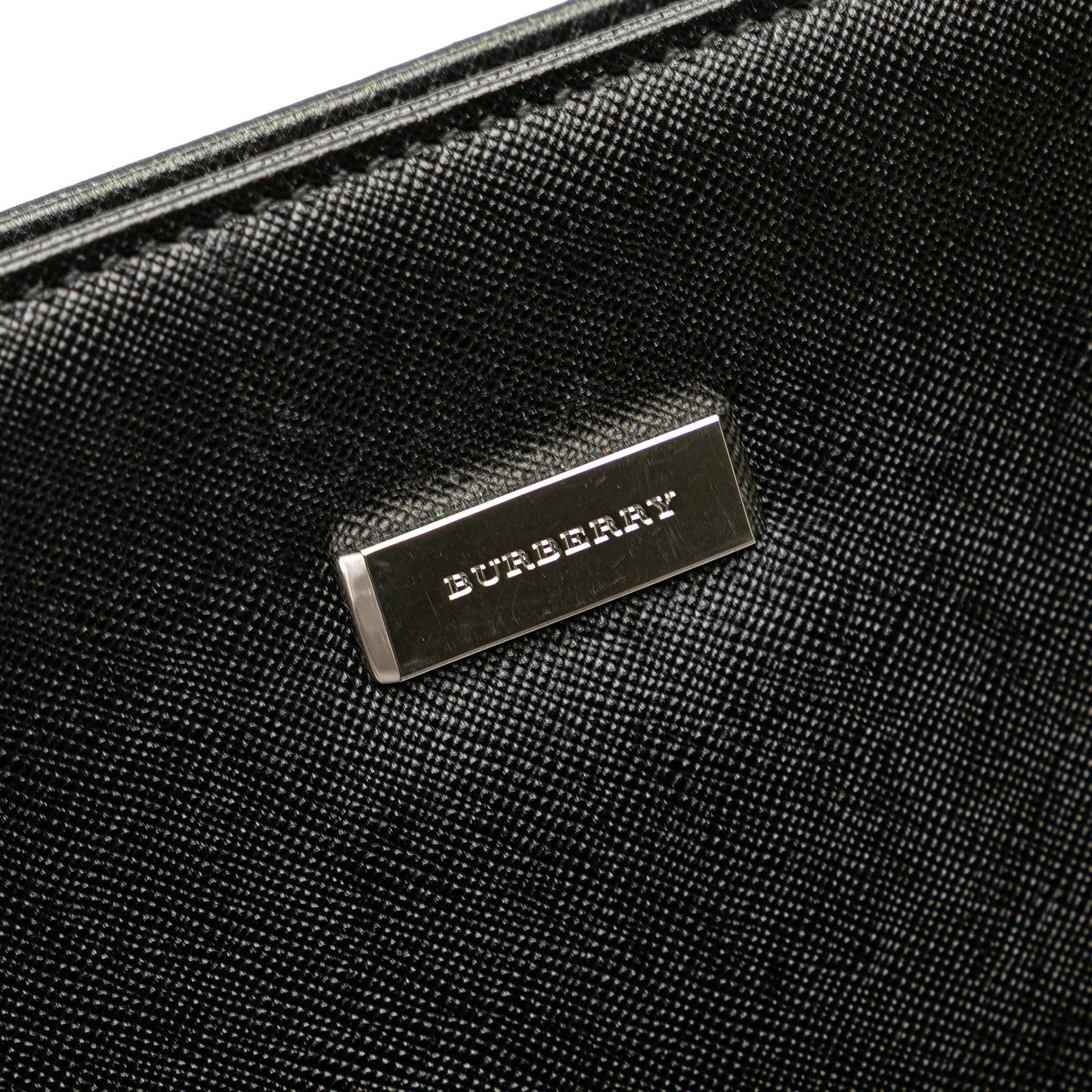 Burberry – Pochette in Pelle Nera con Cinturino - Etoilux