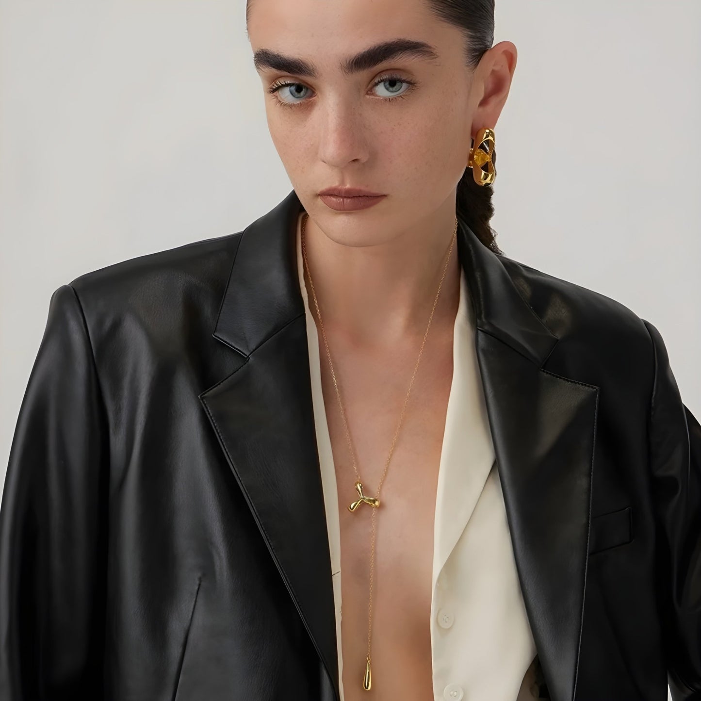 BEHI OLENKA NECKLACE - Etoilux