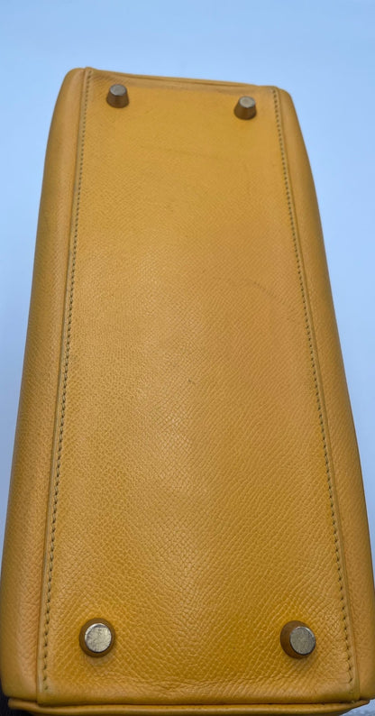 Hermès Kelly 32 Retourné Courchevel Jaune Hardware Dorato 1995 - Etoilux