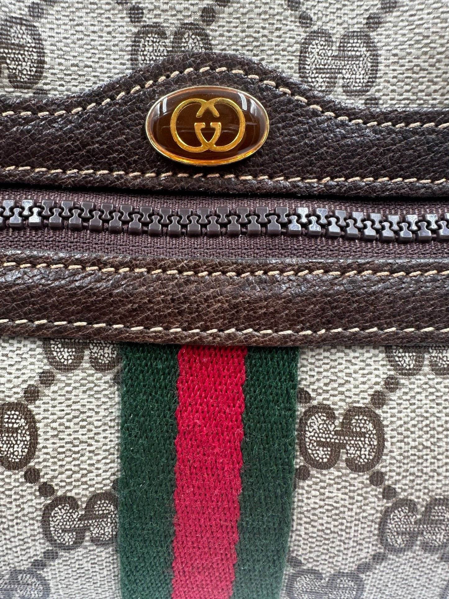 Gucci Accessory Collection Camera Bag GG Supreme Web – Tela e Pelle Marrone, anni '80 – 23 cm - Etoilux