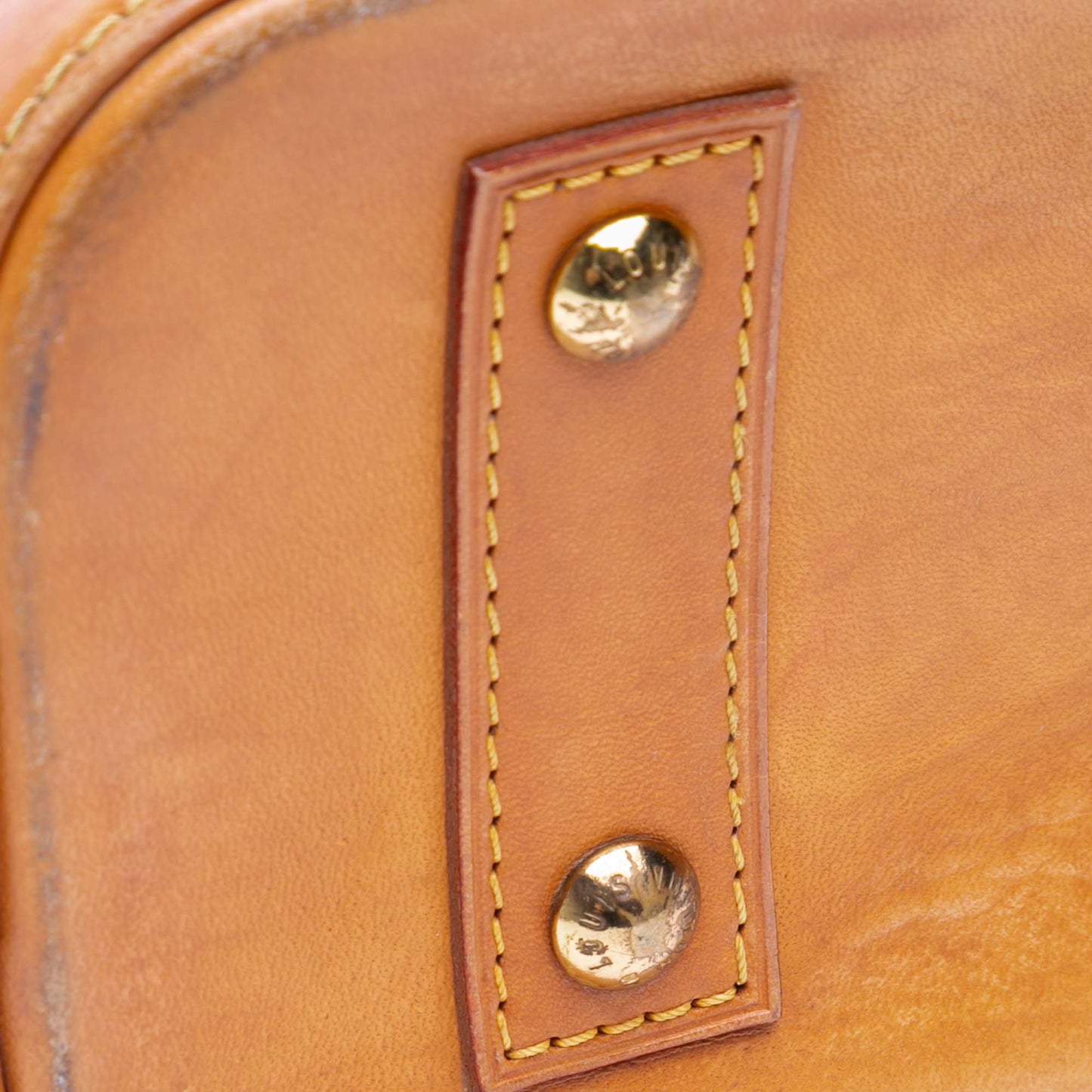 Louis Vuitton Alma BB Monogram Canvas – Marrone (1990s–2000s) - Etoilux