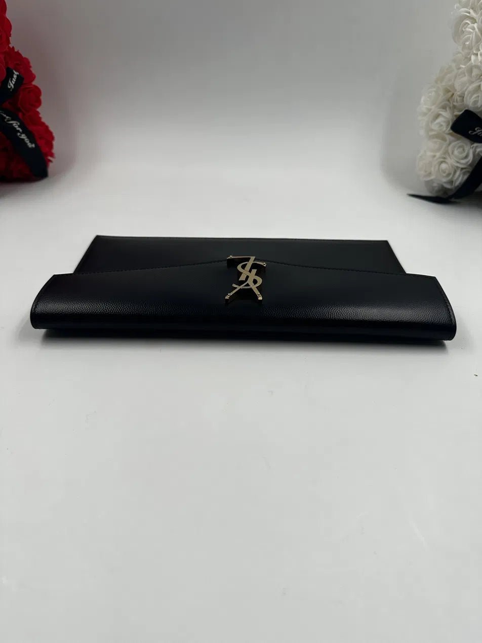 Saint Laurent Uptown Pouch Grain de Poudre Nera Hardware Oro – 27 cm - Etoilux