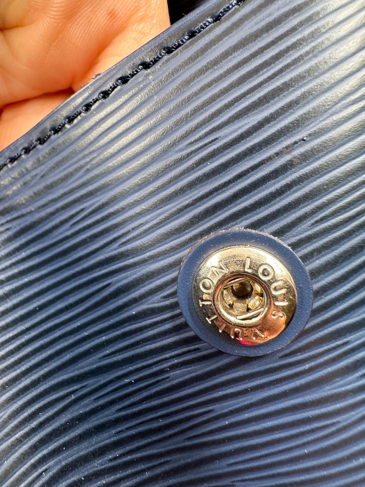 Louis Vuitton Marly MM Pelle Epi Marine – 32 cm - Etoilux