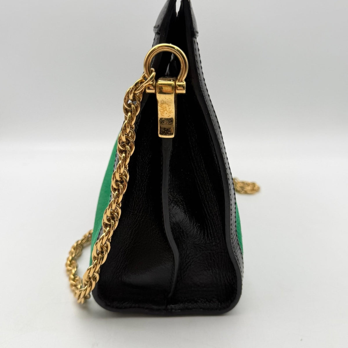 Gucci Borsa a spalla in suede verde - Etoilux