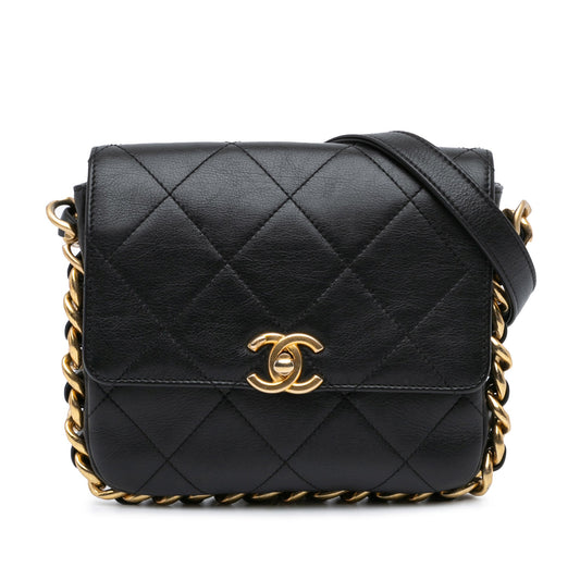 Chanel Small Flap con Catena Pelle di Vitello Trapuntata Nera – 2021/2024 - Etoilux
