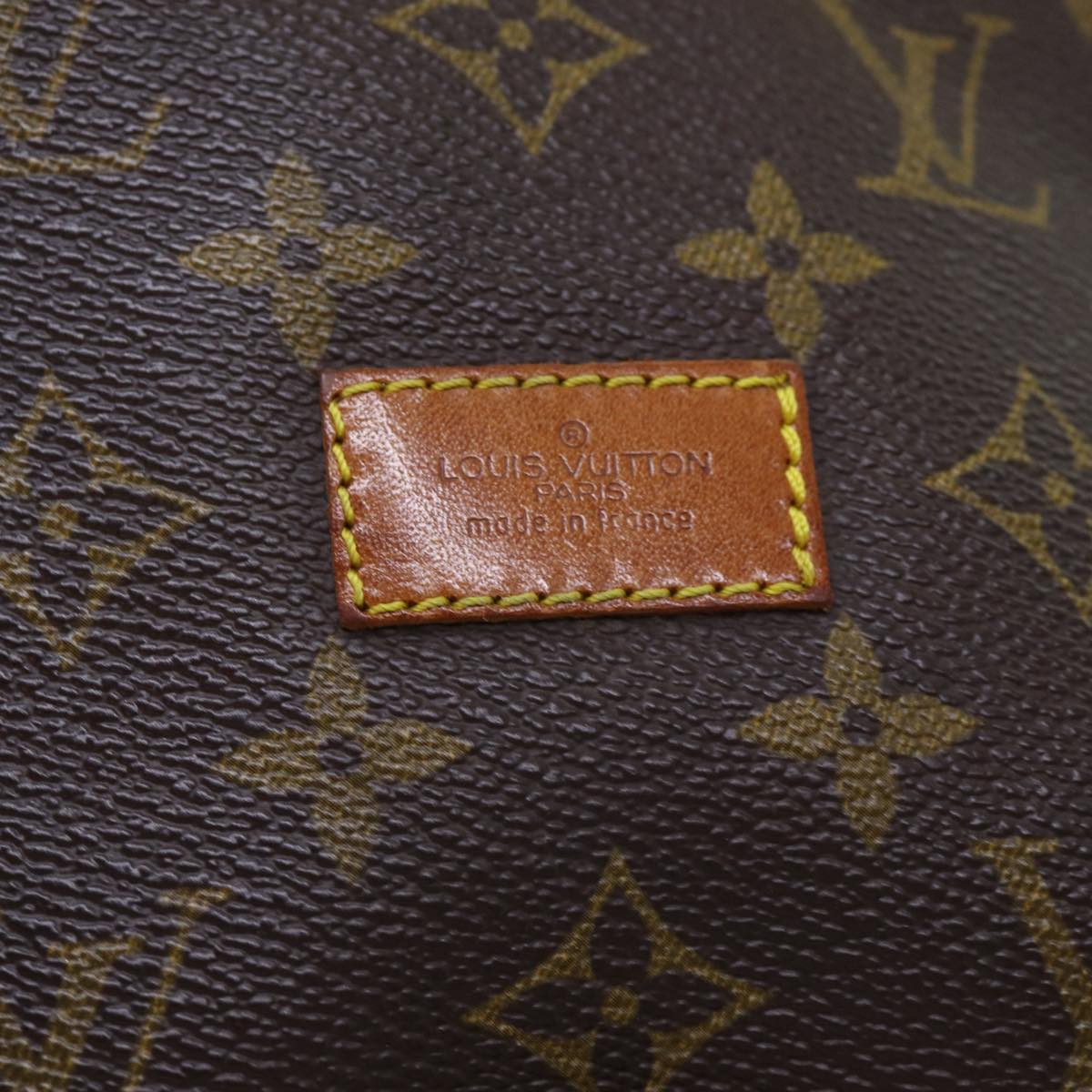Louis Vuitton Saumur 28 – Monogram Canvas – Made in France - Etoilux