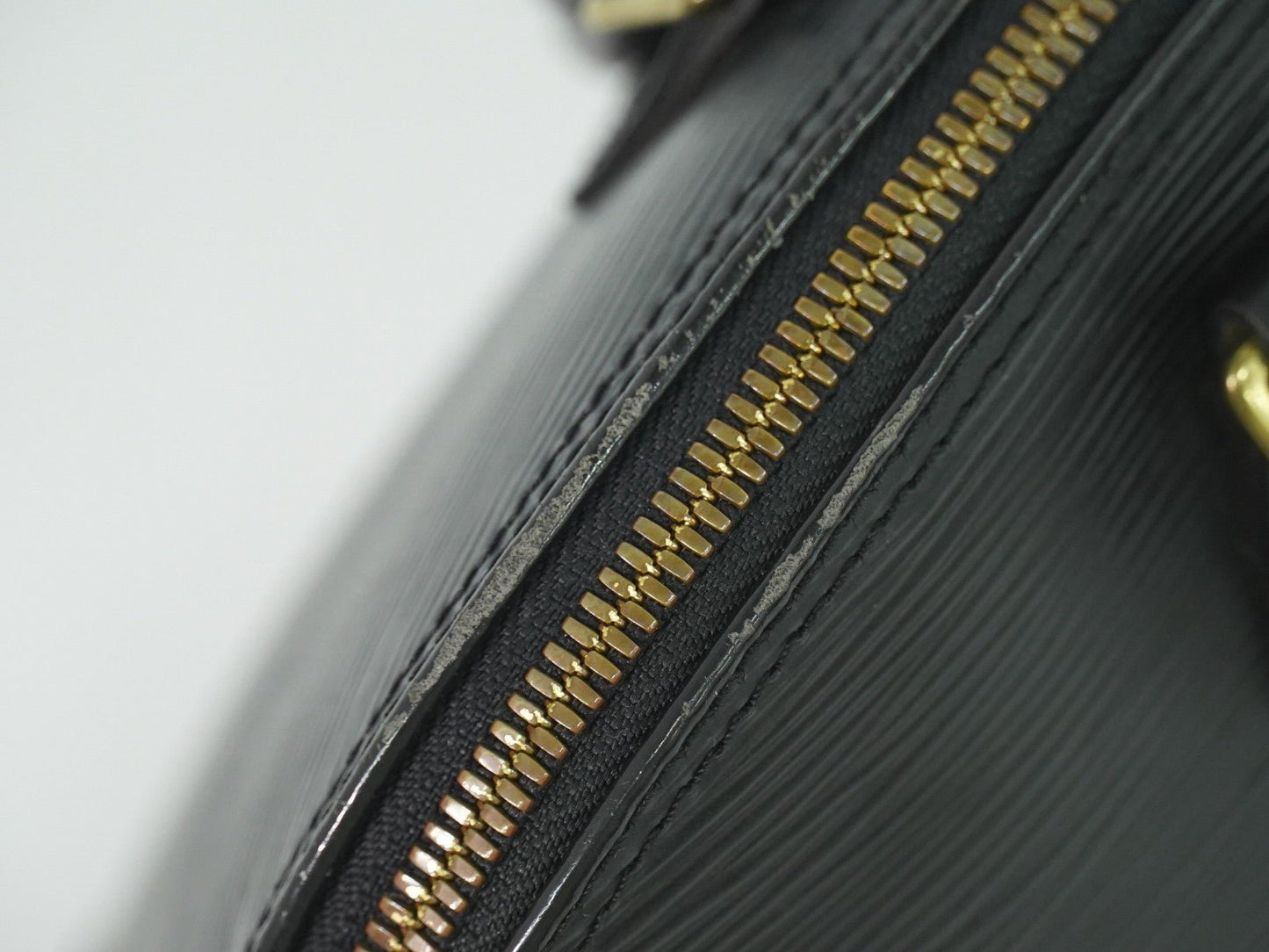 Louis Vuitton Alma MM – Pelle Épi Nera – Vintage 1996 - Etoilux