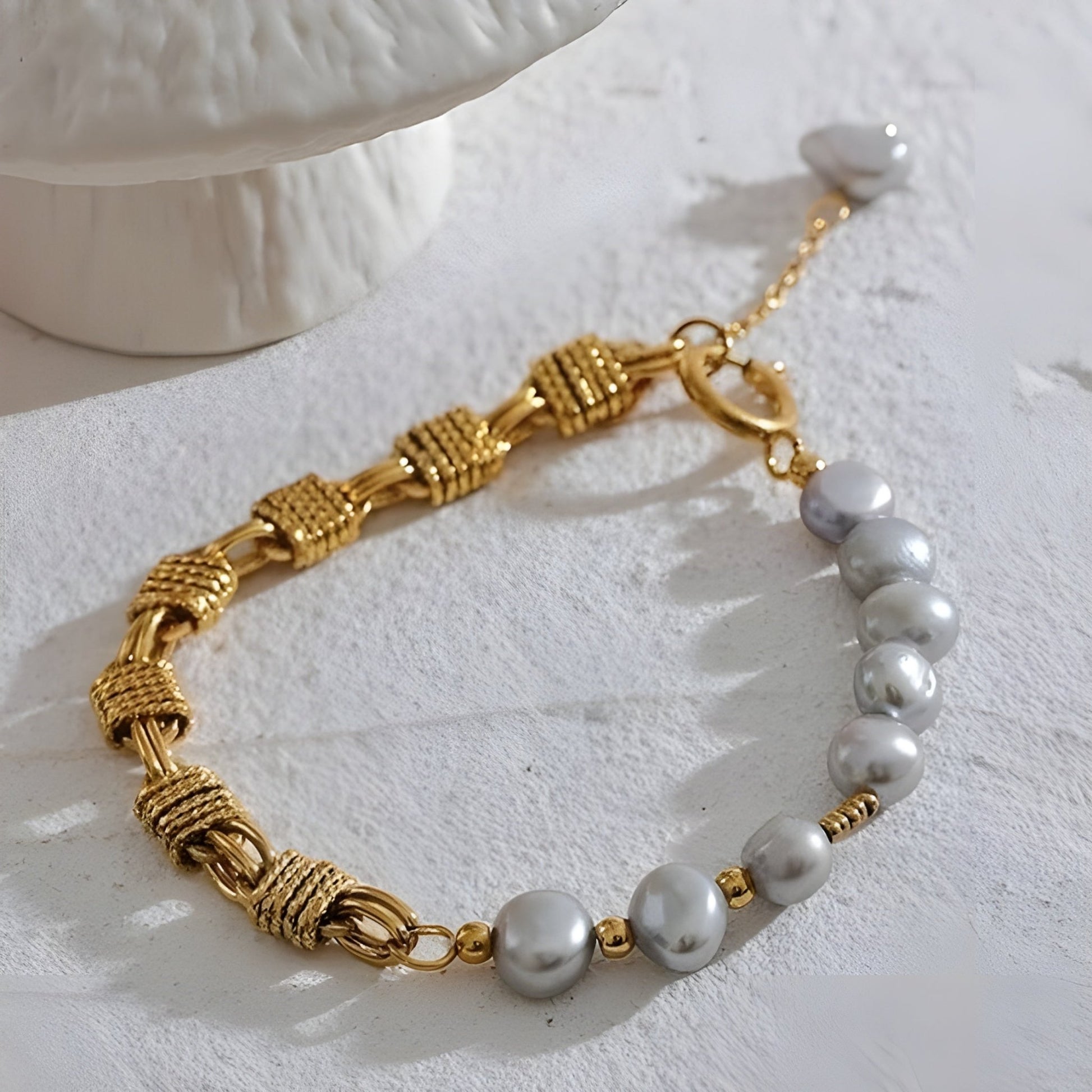 BEHI SWAN BRACELET - Etoilux