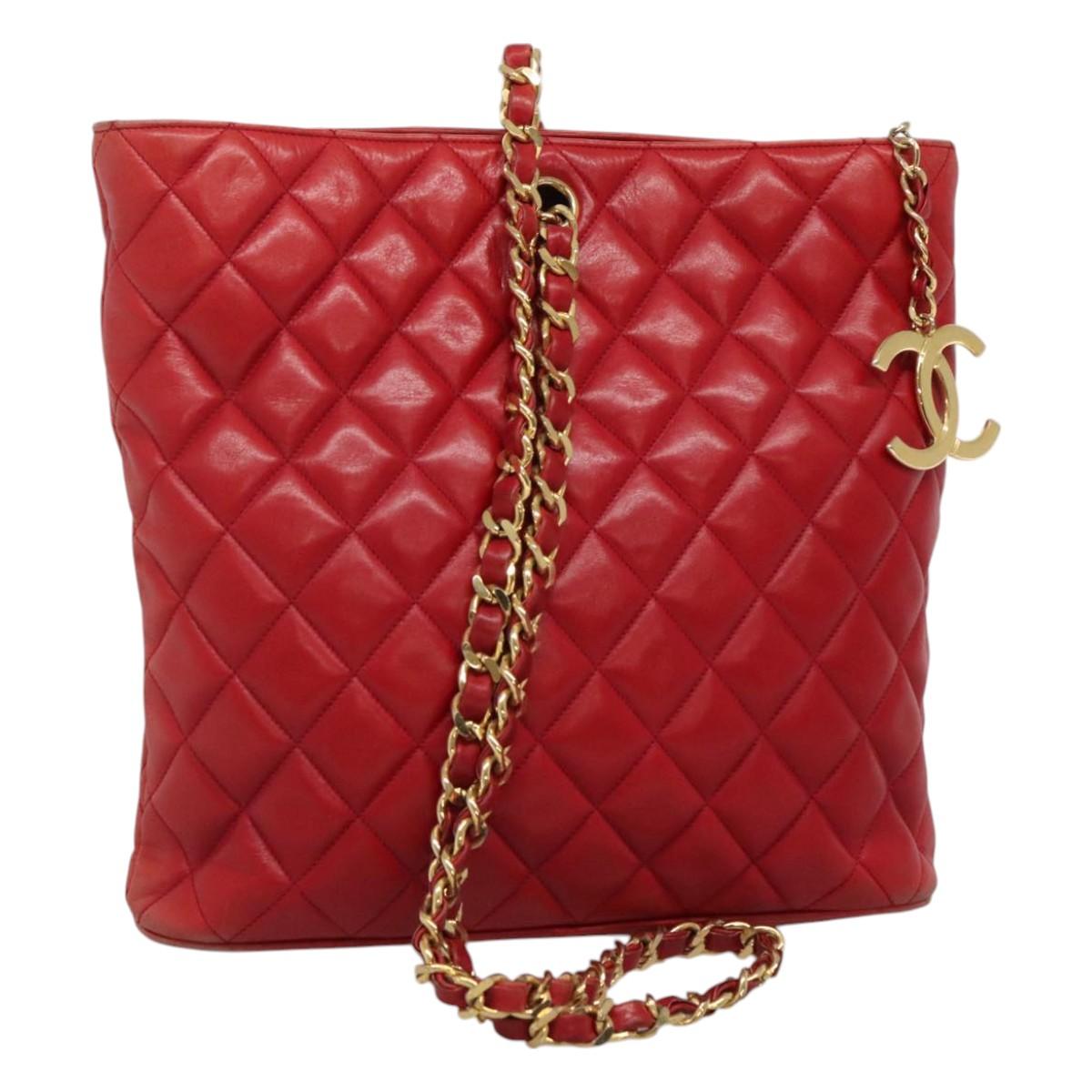 Chanel Vintage Tote Matelassé Agnello Rosso CC Charm Gold – Inizio Anni '80 yd36p7fozl - Etoilux