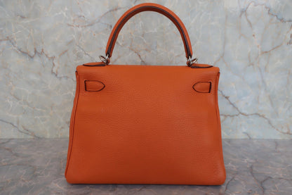 Hermès Kelly 28 Retourné Togo Orange Hardware Palladio 2004 - Etoilux