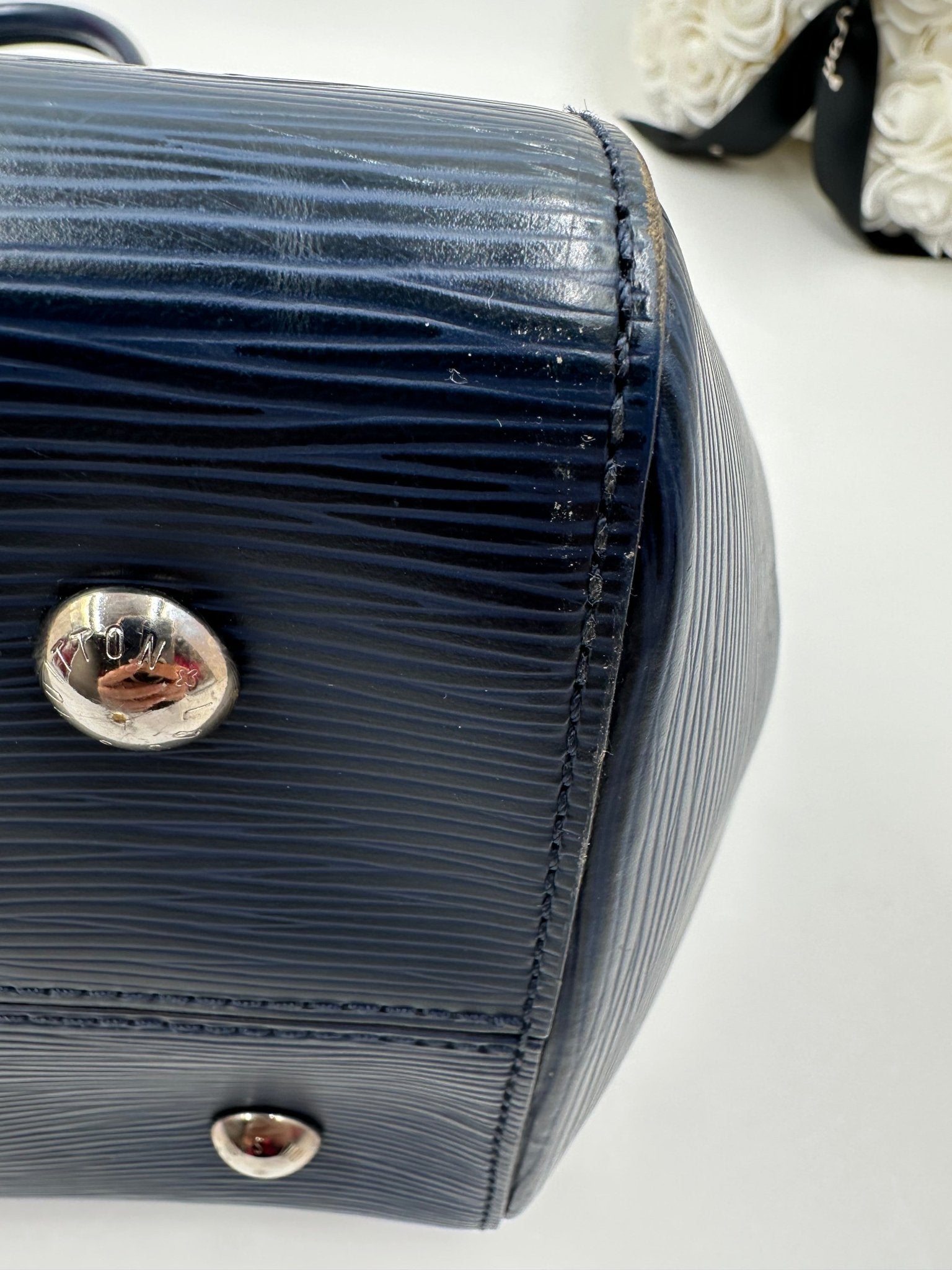 Louis Vuitton Marly MM Pelle Epi Marine – 32 cm - Etoilux