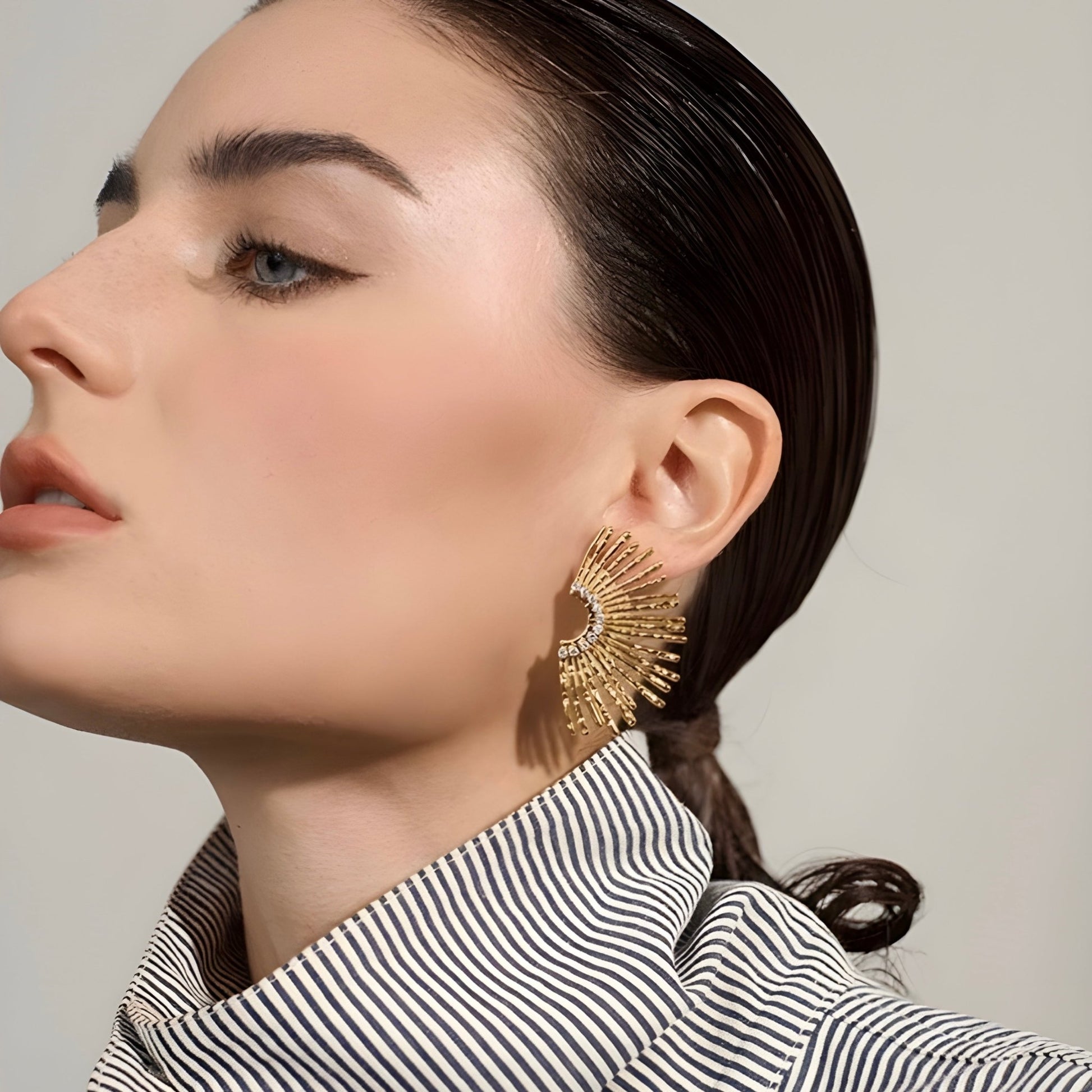 BEHI INDIGAMOND EARRINGS - Etoilux