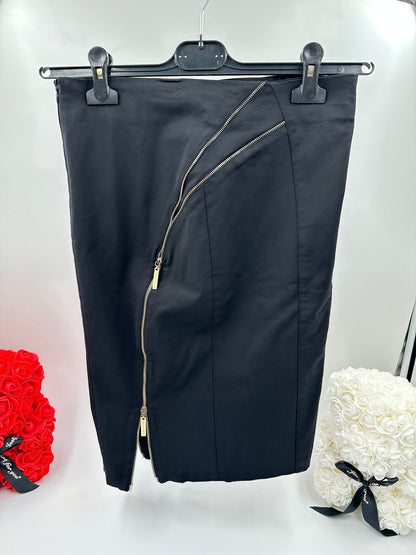 Elisabetta Franchi Gonna Midi Asimmetrica Nera con Zip Oro – Size 40 - Etoilux