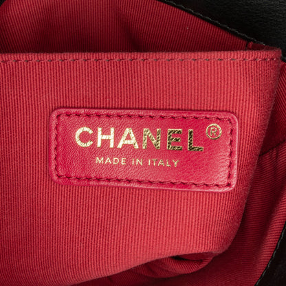 Chanel Small Flap con Catena Pelle di Vitello Trapuntata Nera – 2021/2024 - Etoilux