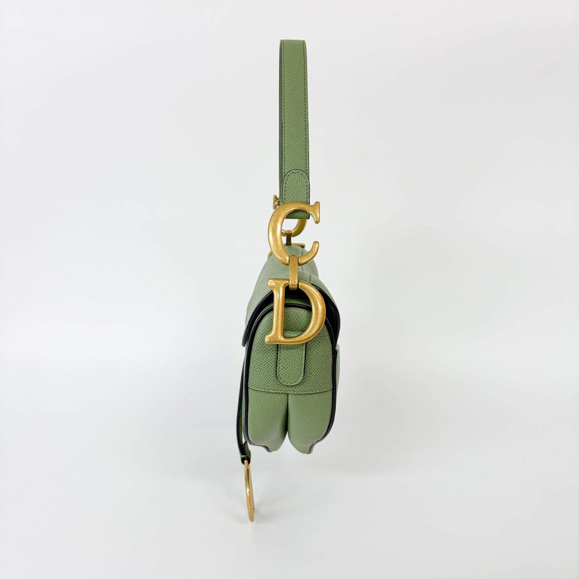 Dior Saddle Bag Media Pelle Grana Sage Green Hardware Dorato – 25 cm - Etoilux