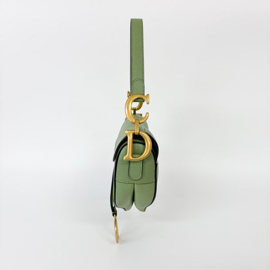 Dior Saddle Bag Media Pelle Grana Sage Green Hardware Dorato – 25 cm - Etoilux