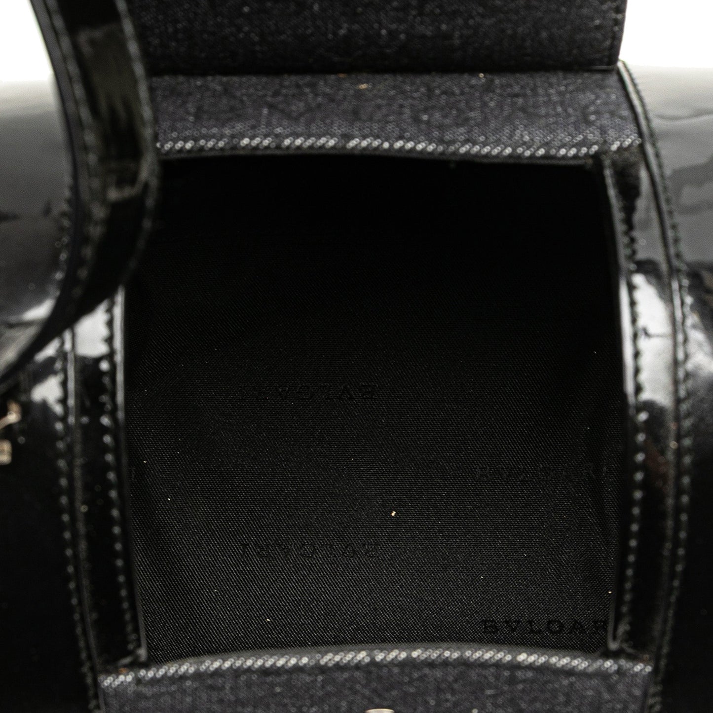 Bvlgari Mini Cylinder Logomania in denim con finiture in pelle verniciata – Nero - Etoilux