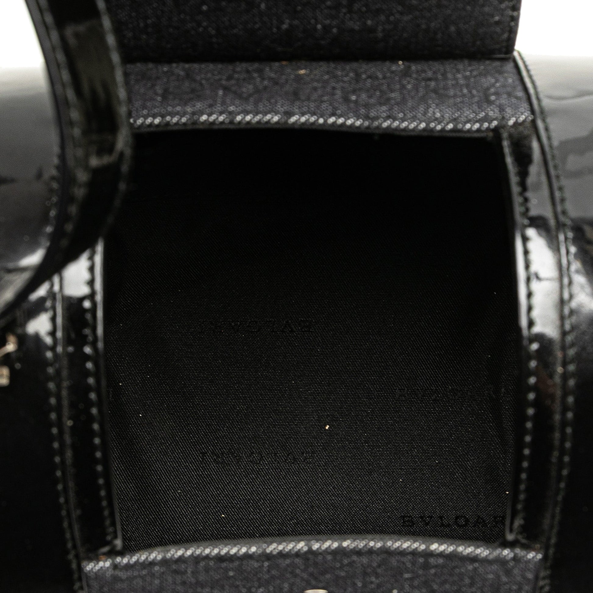 Bvlgari Mini Cylinder Logomania in denim con finiture in pelle verniciata – Nero - Etoilux