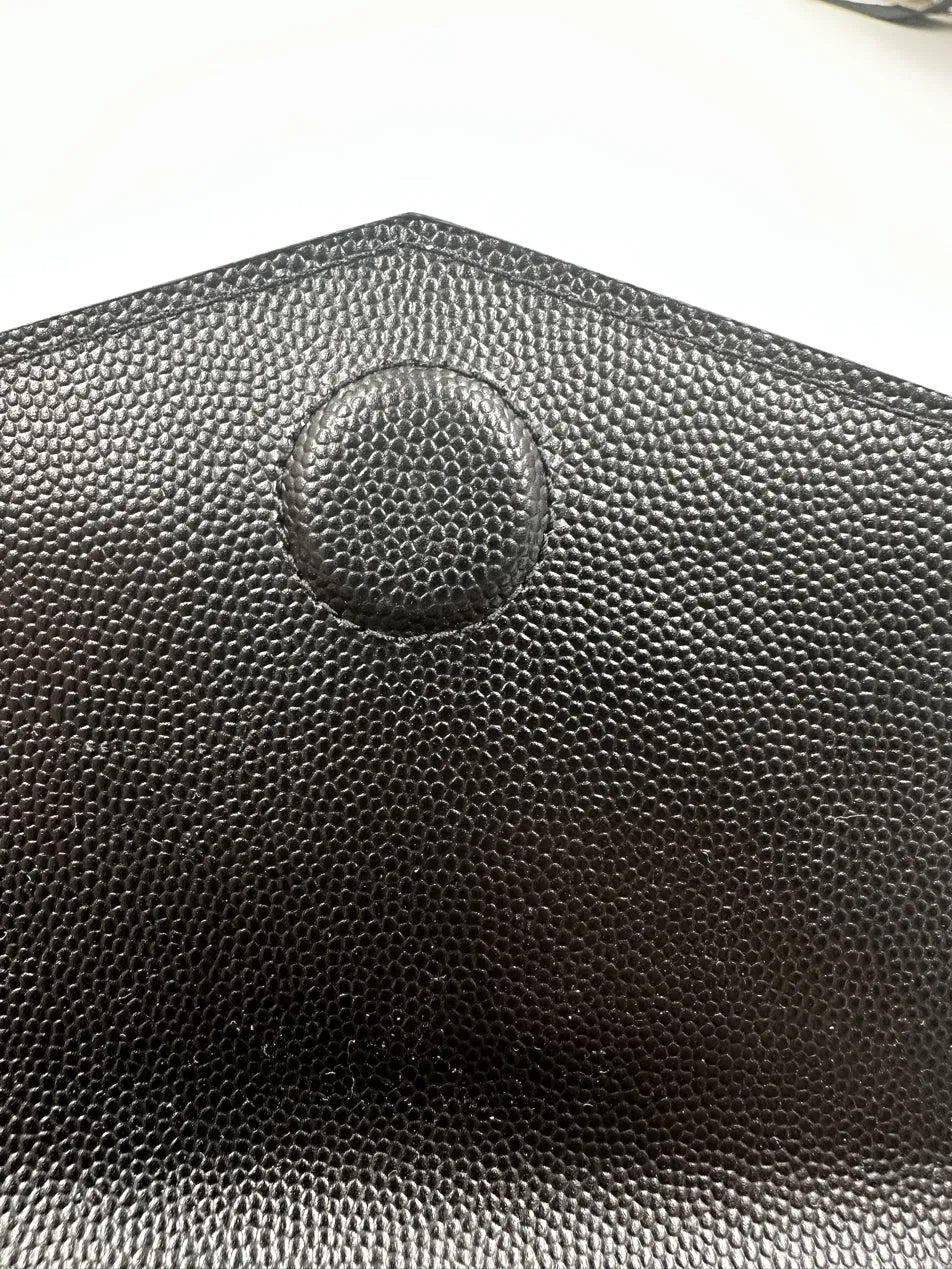 Saint Laurent Uptown Pouch Grain de Poudre Nera Hardware Oro – 27 cm - Etoilux