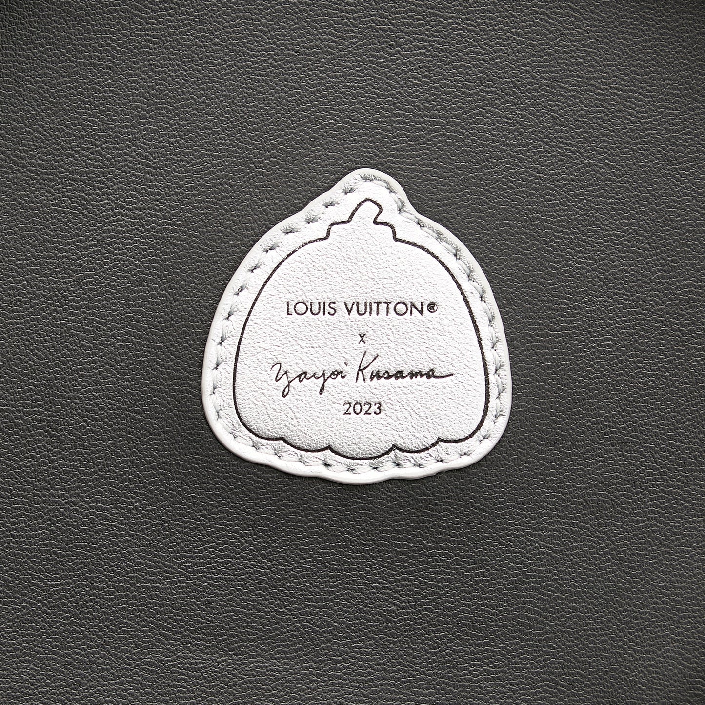 Louis Vuitton Cannes – Yayoi Kusama – Pelle di Vitello Nera – 2023 - Etoilux