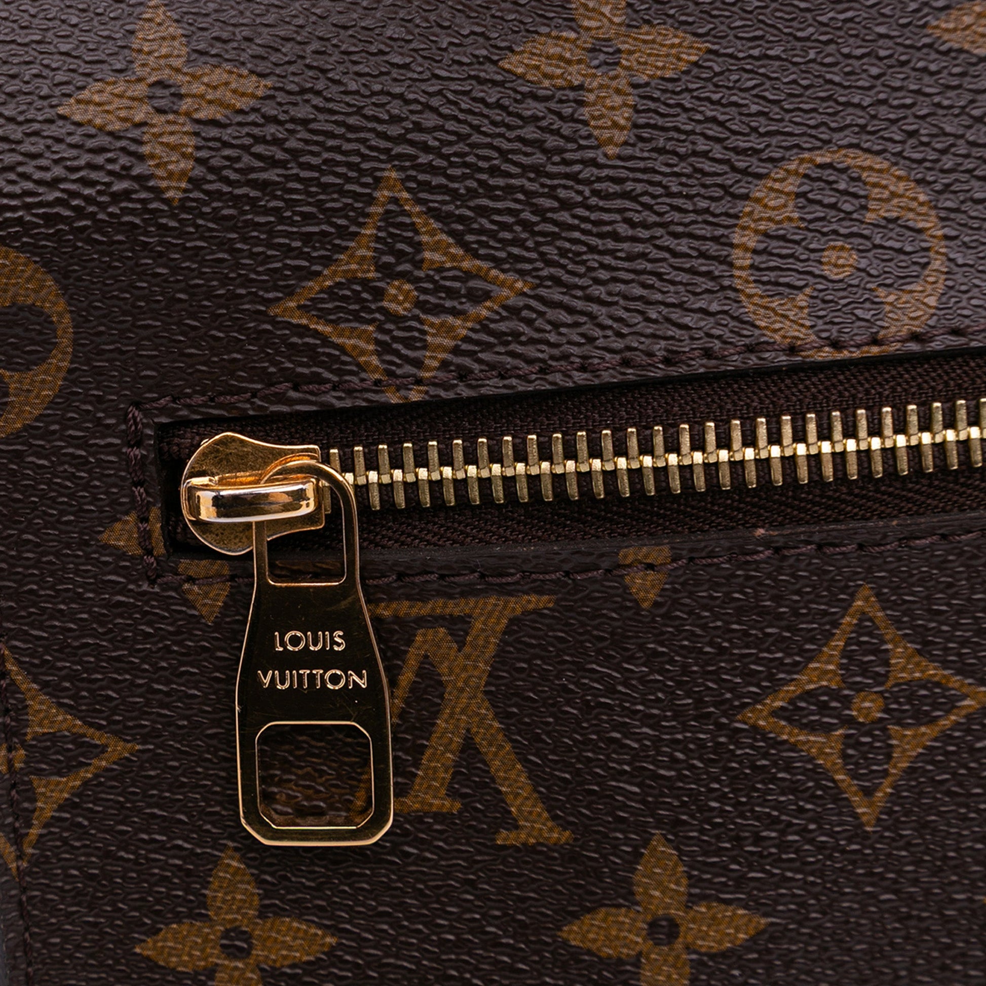 Louis Vuitton Monogram Pochette Metis - Etoilux