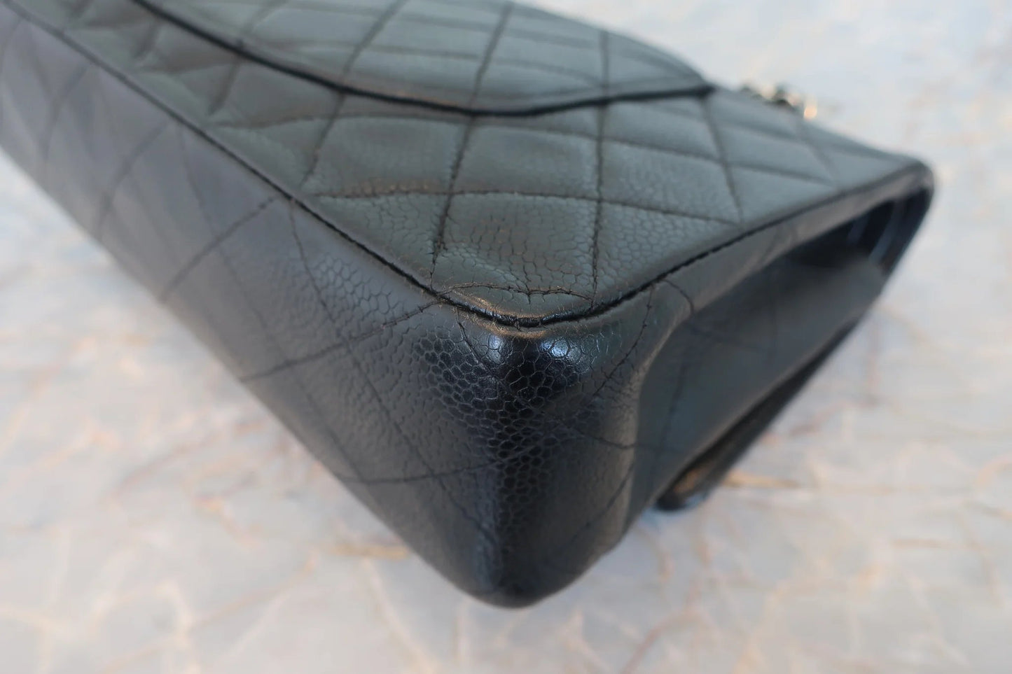 Chanel Matelassé Doppia Patta e Doppia Catena Pelle Caviar Nera – 25 cm - Etoilux