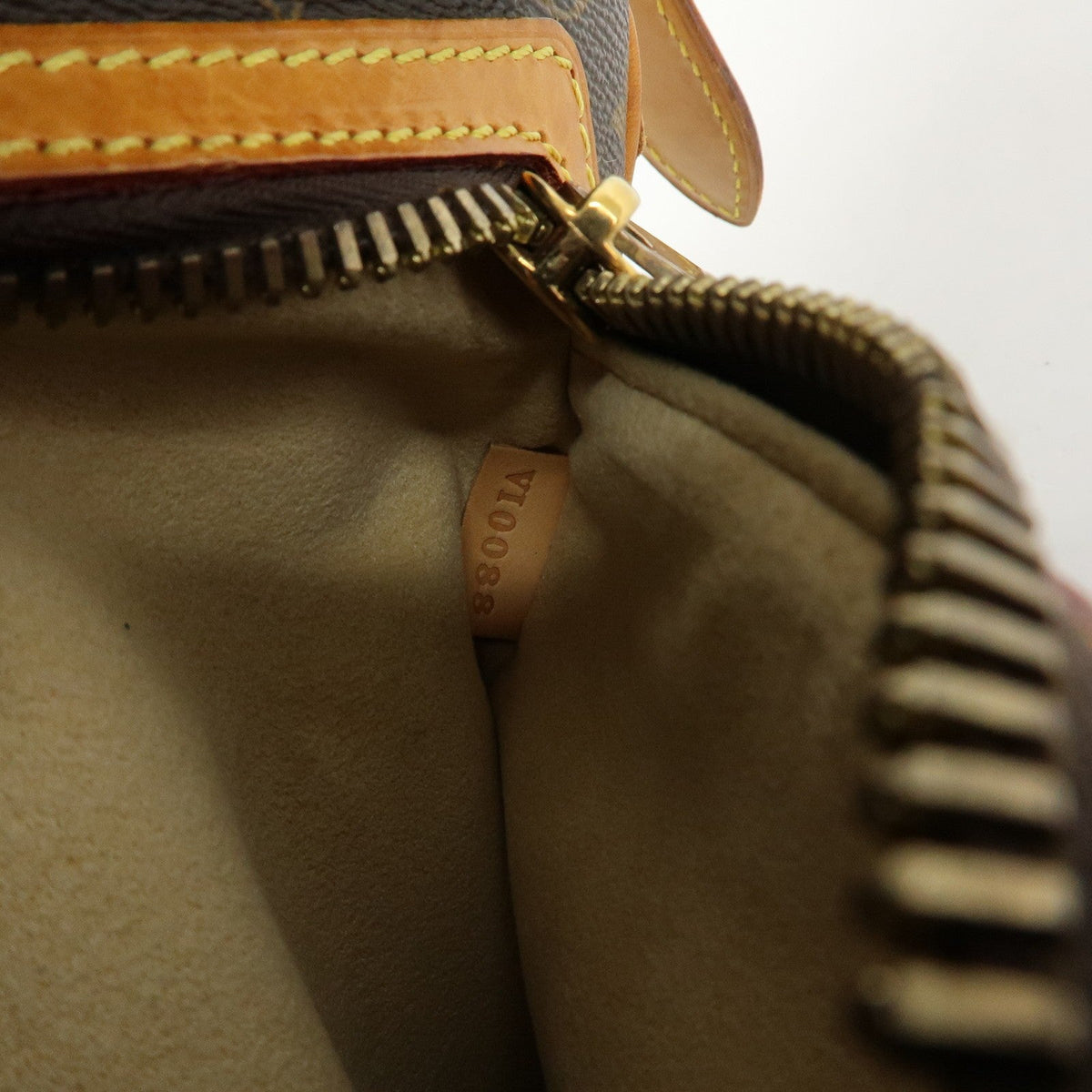 Louis Vuitton Hudson - Etoilux