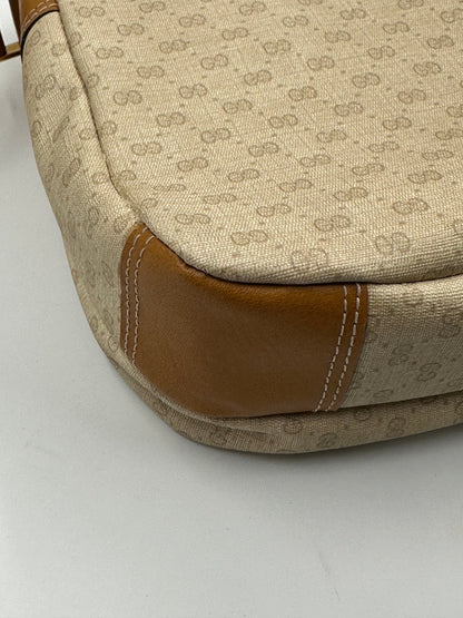 Gucci Vintage Micro GG Canvas Crossbody Bag Beige – Anni '80 - Etoilux