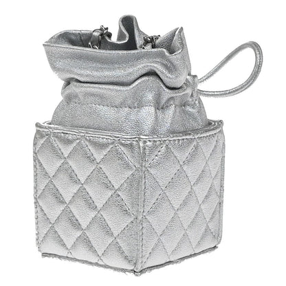 Chanel Mini Bucket Bag Pelle Vitello Trapuntata Argento Metallizzato – 6 cm - Etoilux