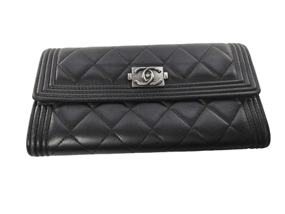 Chanel Boy Long Flap Wallet – Agnello trapuntato nero, ferramenta argento anticato - Etoilux