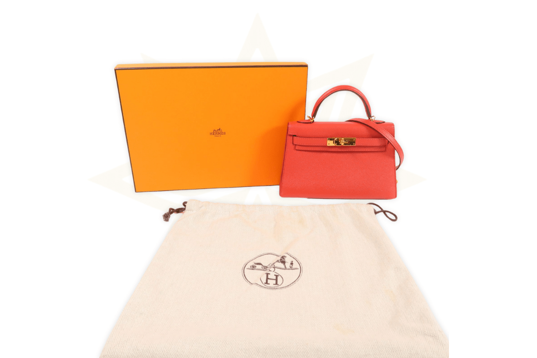 Hermès Kelly Mini II – Rouge de Coeur in pelle Epsom con finiture dorate - Etoilux
