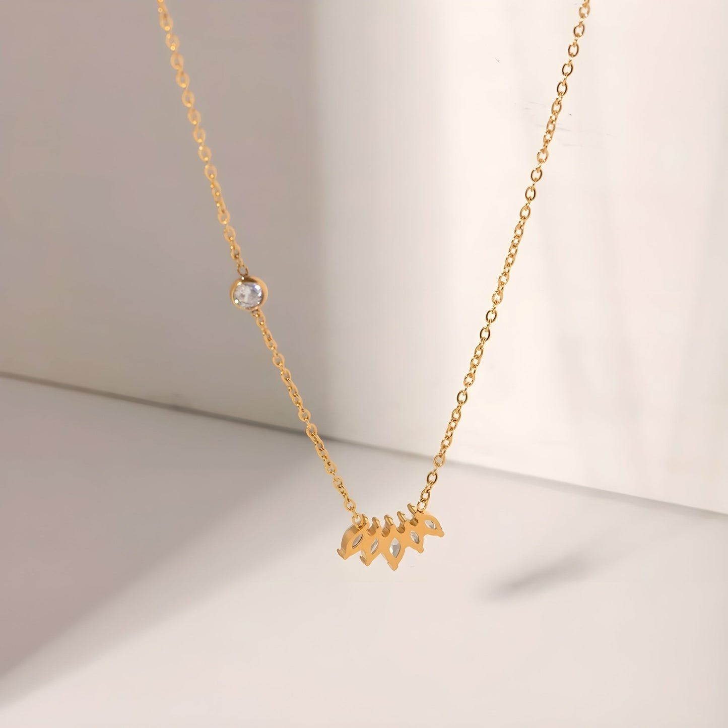 BEHI LISA NECKLACE - Etoilux