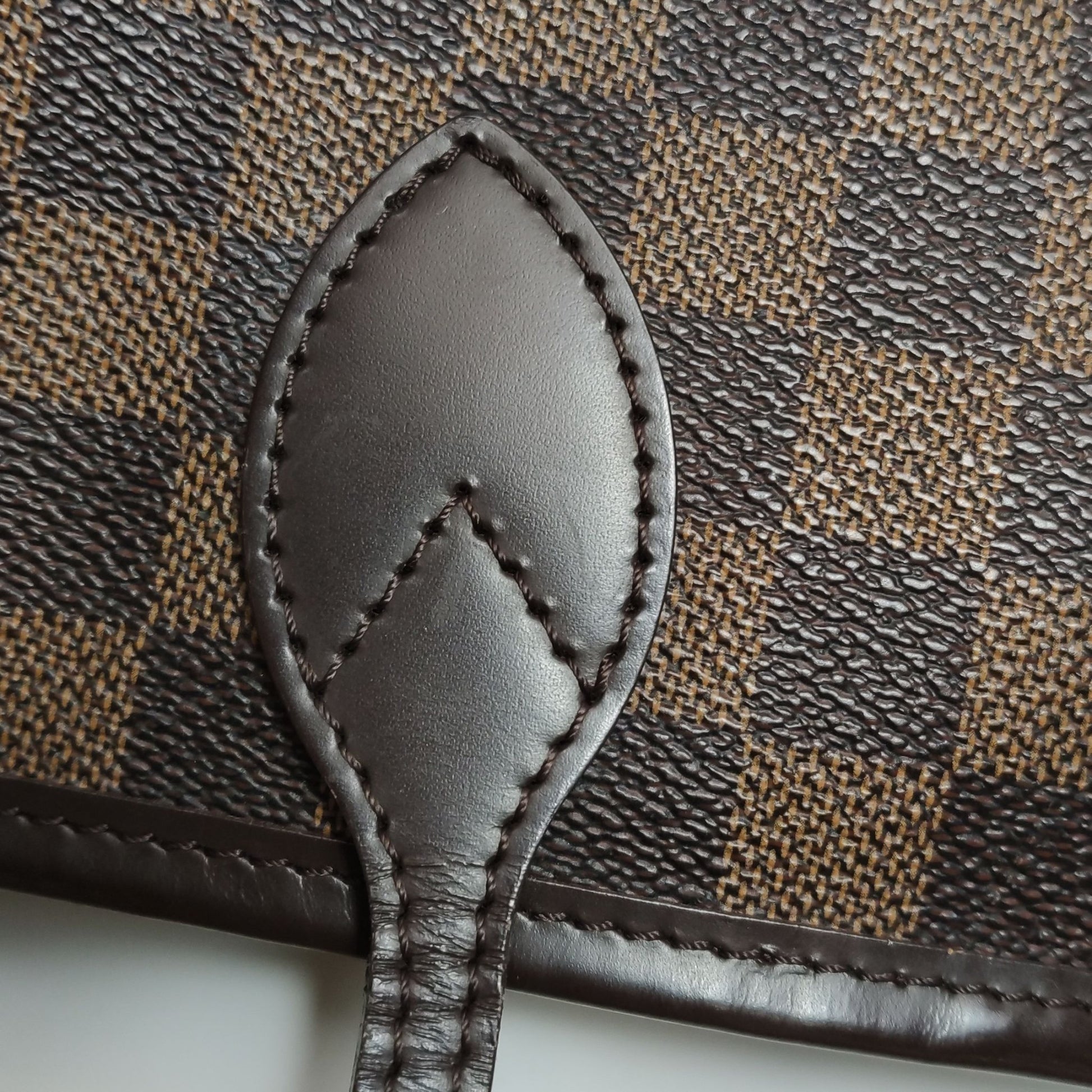 Louis Vuitton Neverfull GM Damier Ebene – Canvas – Size GM - Etoilux