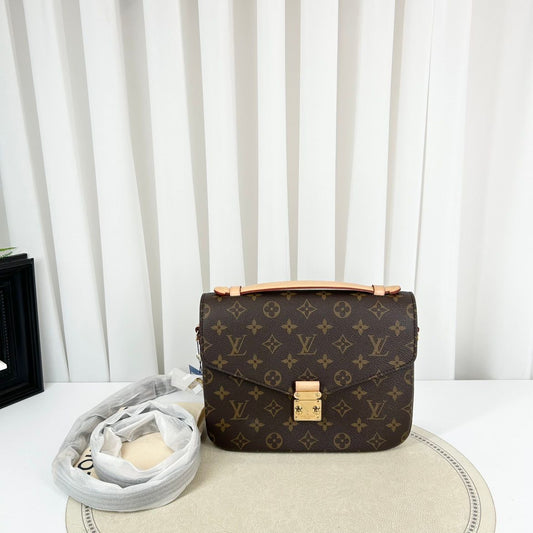 Louis Vuitton Pochette Métis – Monogram Canvas - Etoilux