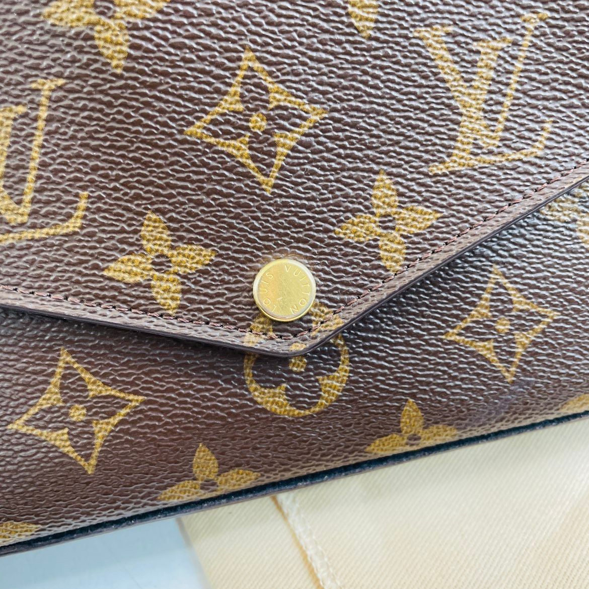 Louis Vuitton – Pochette Félicie Monogram - Etoilux