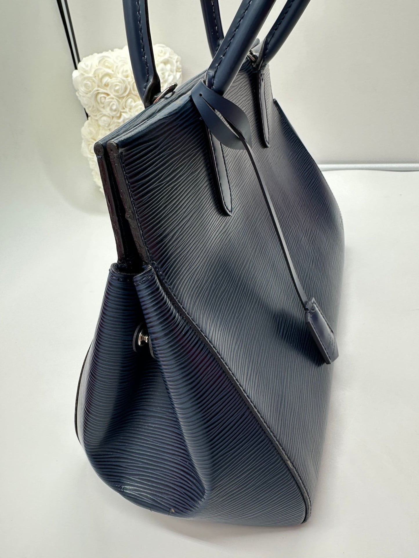 Louis Vuitton Marly MM Pelle Epi Marine – 32 cm - Etoilux