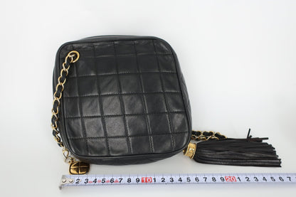 Chanel Matelassé con Catena - Etoilux