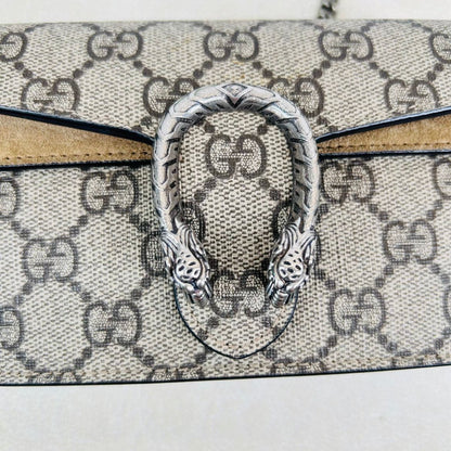 Gucci Dionysus Super Mini in tela GG Supreme – Khaki - Etoilux