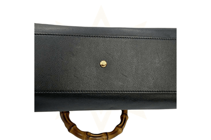 Gucci Diana Medium Tote Bag in pelle nera con manico in bamboo - Etoilux