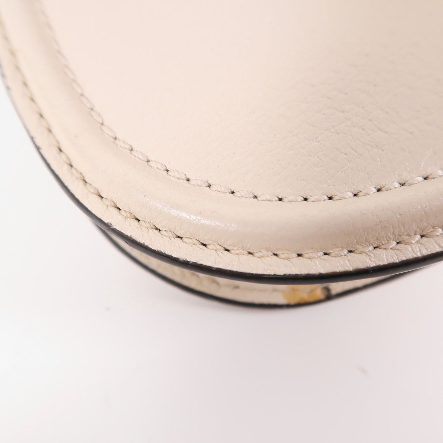 GUCCI Cowhide Leather Totem Butterfly Shoulder Bag Beige - Etoilux