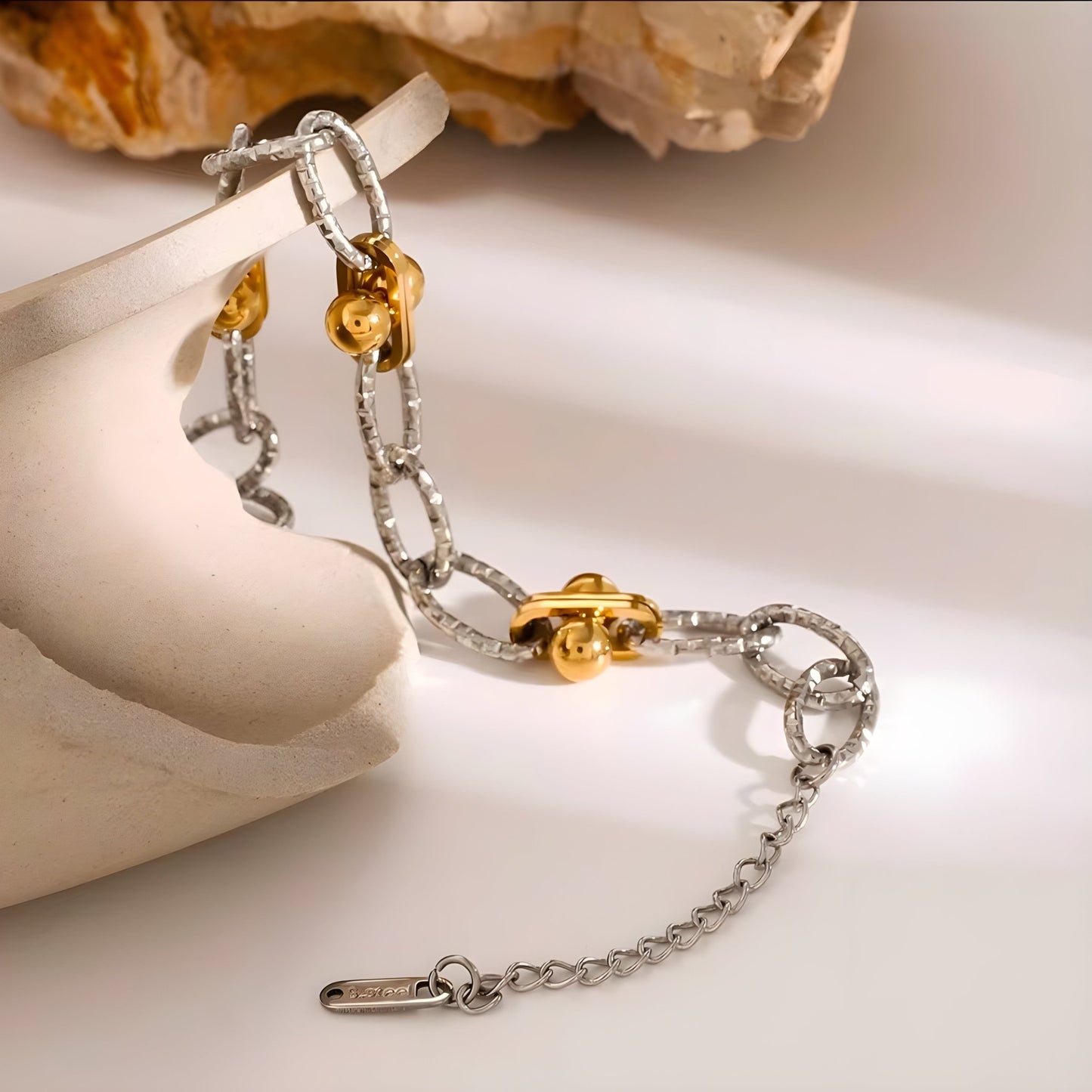 BEHI LIORI BRACELET - Etoilux