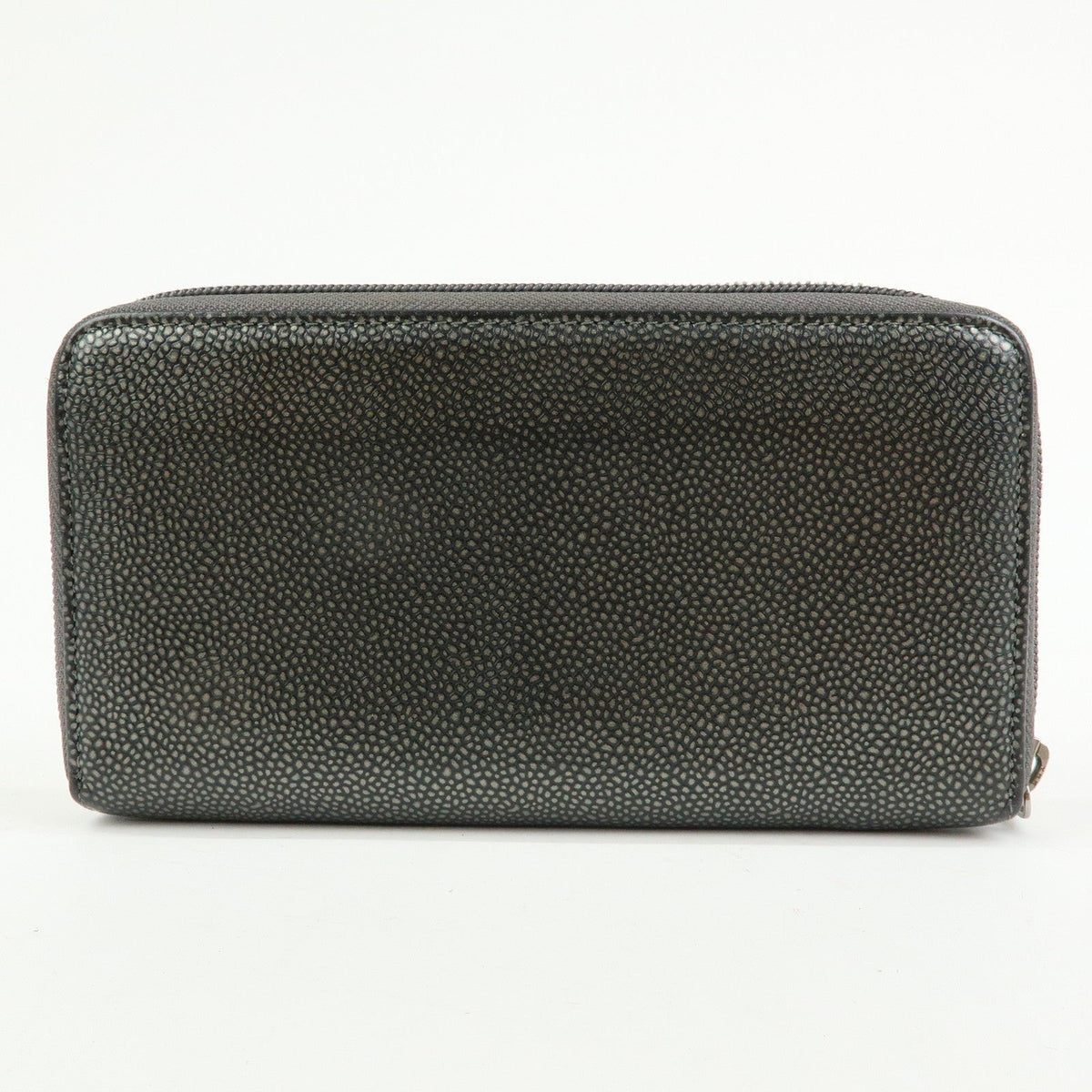Chanel Portafoglio Zip Around Logo CC – Caviar grigio metallizzato - Etoilux