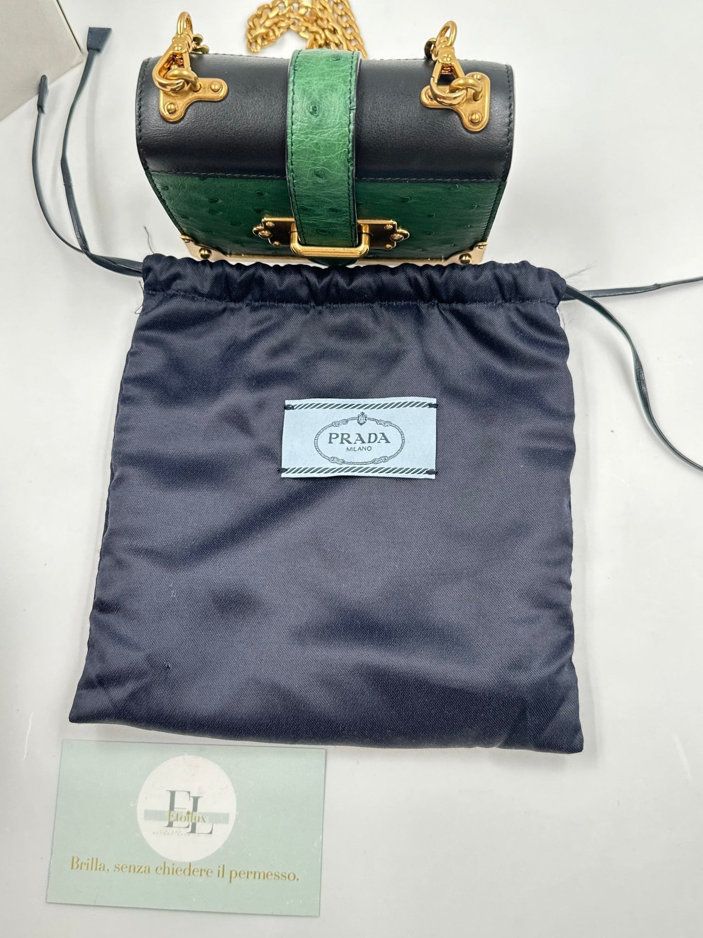 Prada Bandoliera 1BH058 Struzzo + City Verde + Nero – Hardware Oro – Full Set - Etoilux