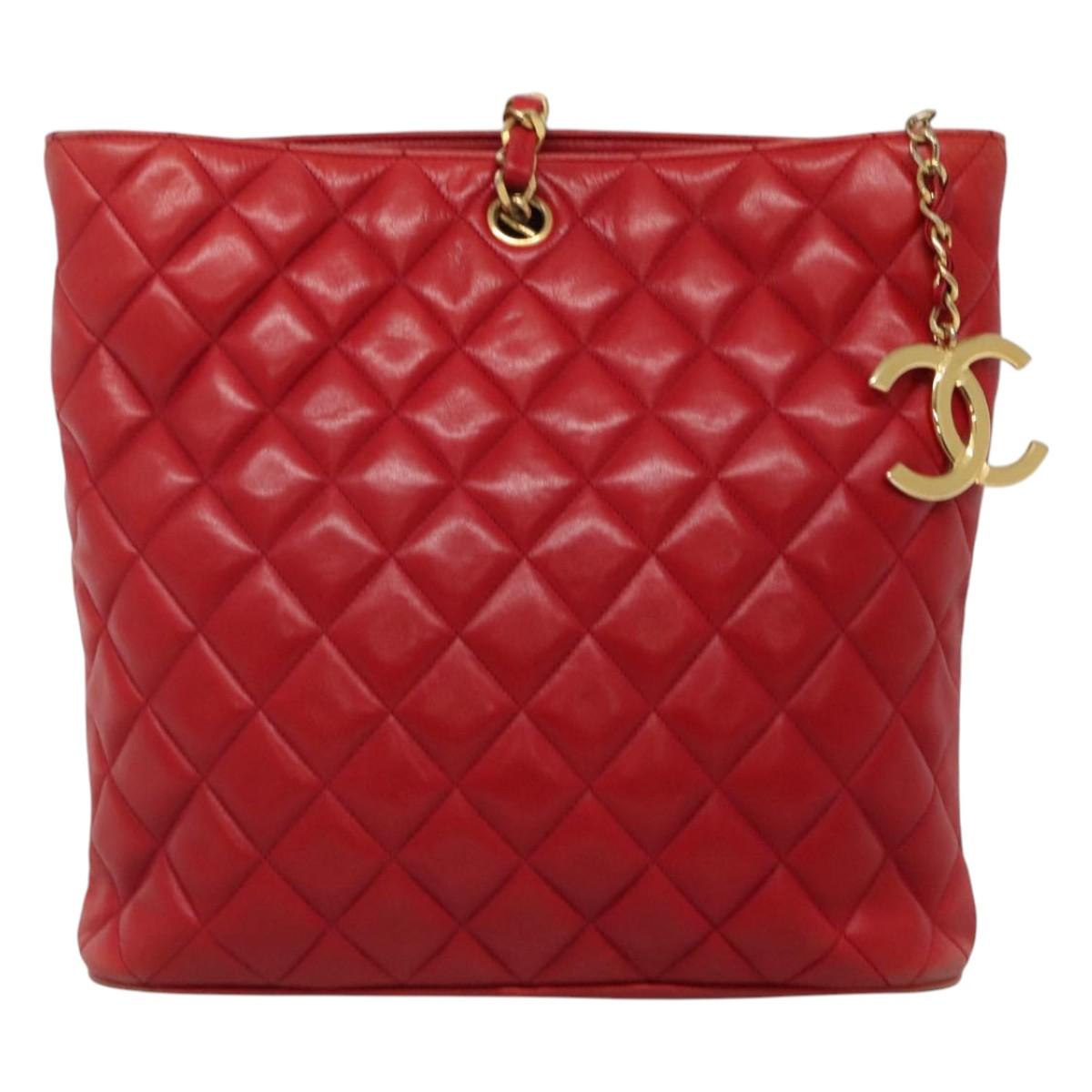 Chanel Vintage Tote Matelassé Agnello Rosso CC Charm Gold – Inizio Anni '80 yd36p7fozl - Etoilux