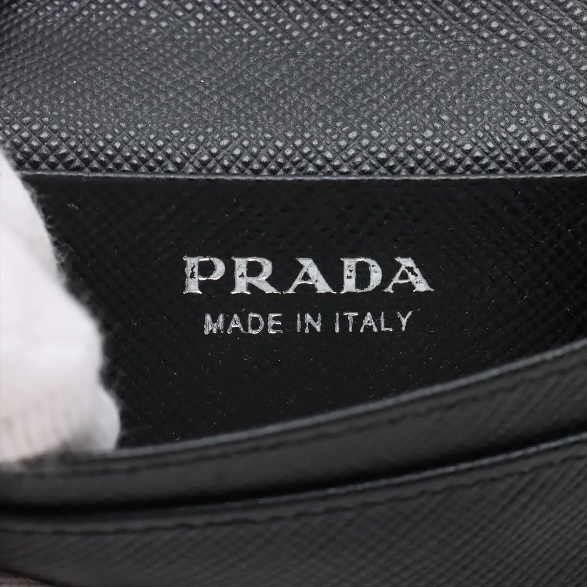 Prada – Porta Carte in Pelle Saffiano Nero - Etoilux