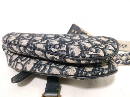 Christian Dior Saddle Medium – Tela Oblique Blu, Hardware Oro, con Tracolla Ricamata - Etoilux