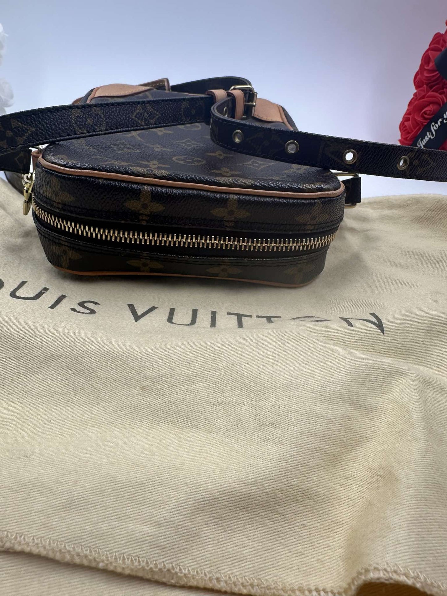 Louis Vuitton Danube PM Monogram Canvas 2006 - Etoilux