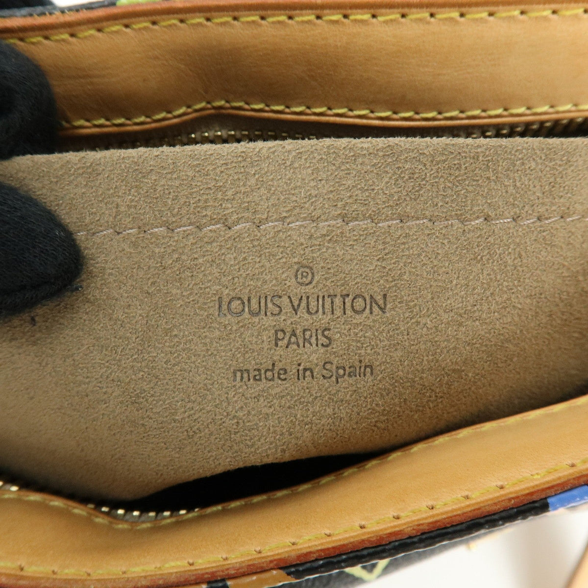 Louis Vuitton Lodge - Etoilux
